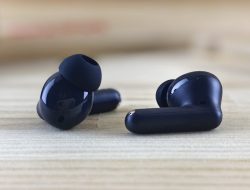 5 Rekomendasi Headset Bluetooth Terbaik Harga 200 Ribuan 7 5 Rekomendasi Headset Bluetooth Terbaik Harga 200 Ribuan