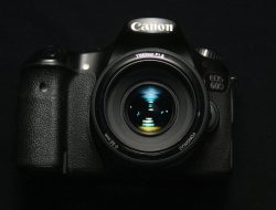 Bingung Cari DSLR? Ini 5 Kamera Dibawah Rp 10 Juta yang Layak Dibeli 35 Bingung Cari DSLR? Ini 5 Kamera Dibawah Rp 10 Juta yang Layak Dibeli