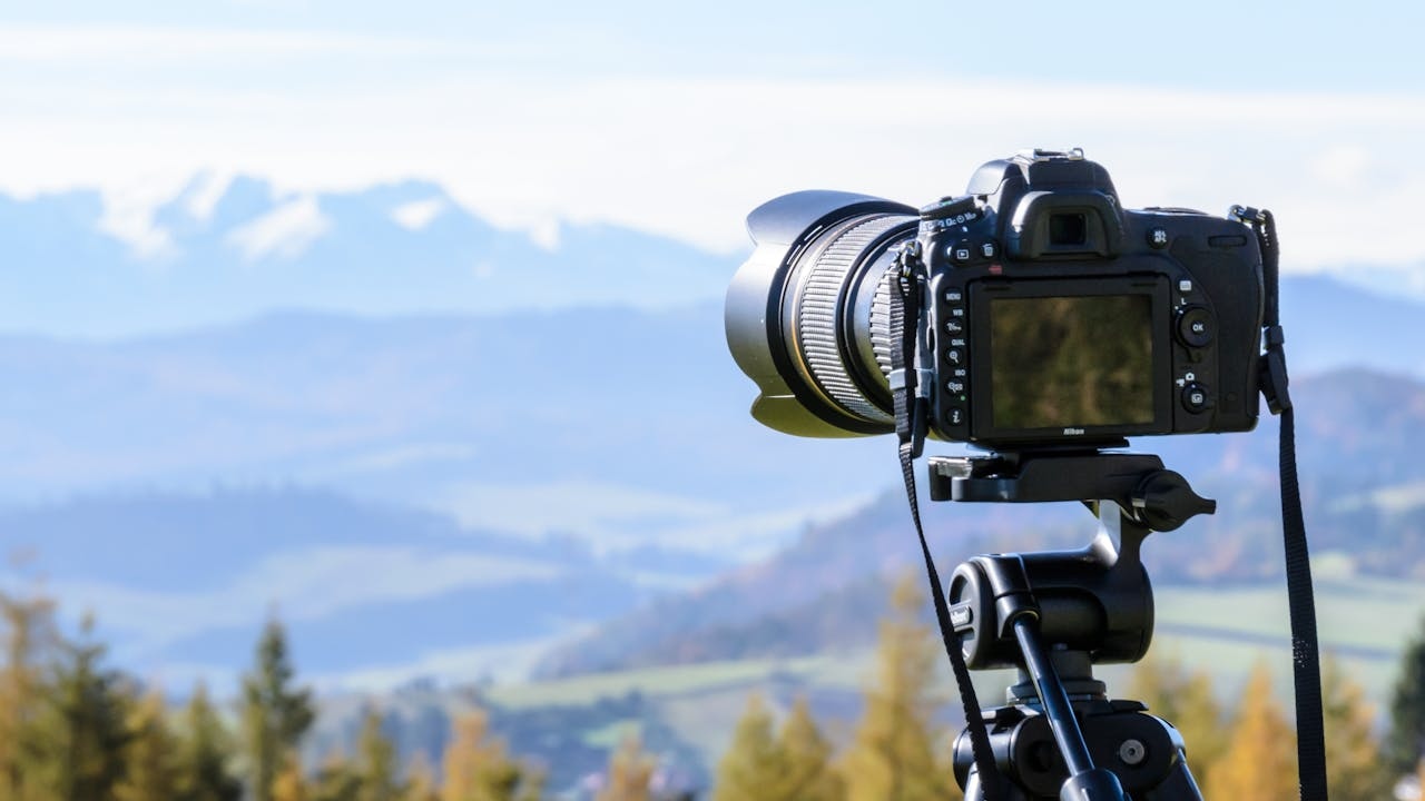 Rekomendasi Kamera untuk videografi