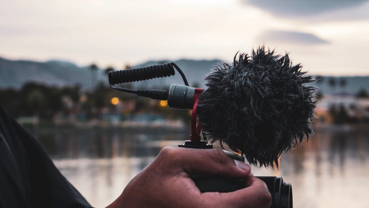 Rekomendasi microphone terbaik untuk vlogging
