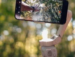 Cari Gimbal Stabilizer HP yg Bagus? Ini 5 Rekomendasi Terbaik di 2025 46 Cari Gimbal Stabilizer HP yg Bagus? Ini 5 Rekomendasi Terbaik di 2025