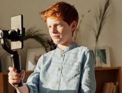 5 Rekomendasi Tongsis Tripod HP Terbaik dan Murah di 2025 7 5 Rekomendasi Tongsis Tripod HP Terbaik dan Murah di 2025