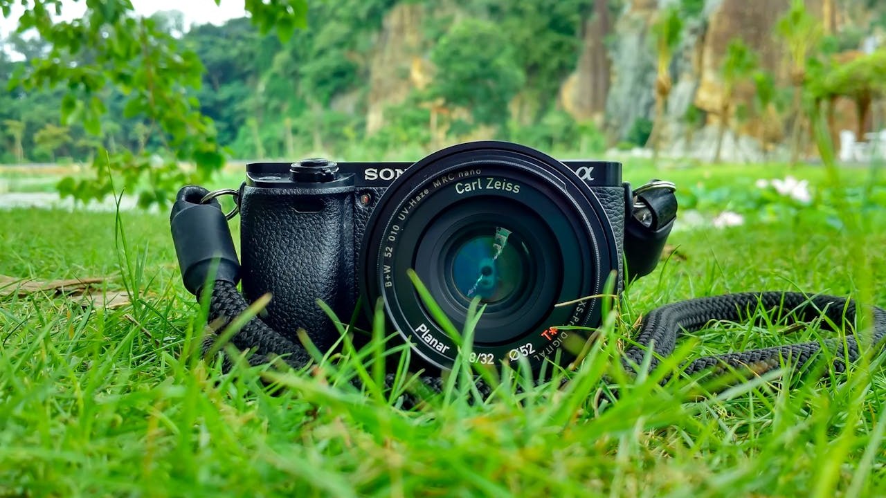 Rekomendasi kamera mirrorless terbaik dibawah 10 juta